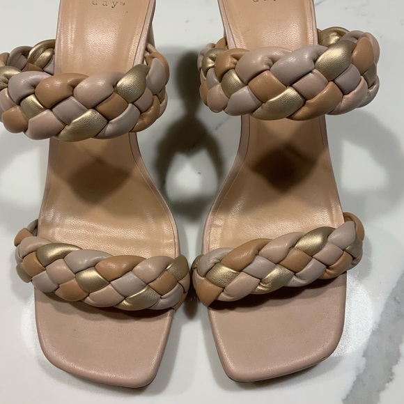 Sandals - Picture 2 of 3
